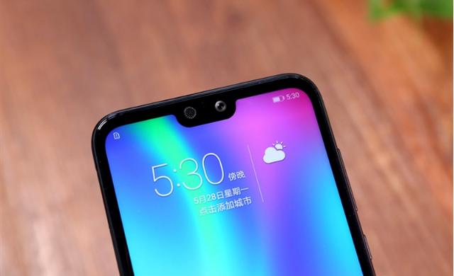 荣耀8青春版紫色手机(荣耀8青春版是什么屏幕材质)-第1张图片-QuickQ官网